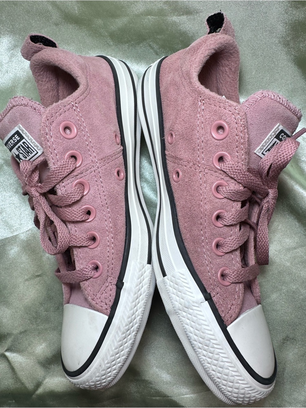 Converse Suede Leather Pink Low Top All Star Sneakers, Woman’s size 7, NWOB - Picture 4 of 9